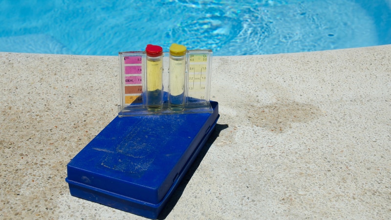 Swimming pool test kit