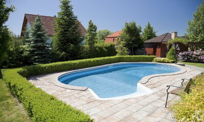 Picture of an attractive inground swimming pool