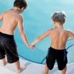 Pros and cons of salt water pools